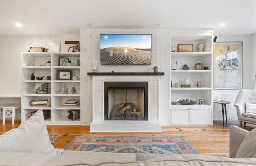 Designer 3 BR Townhome with Beautiful Backyard - Foto 5