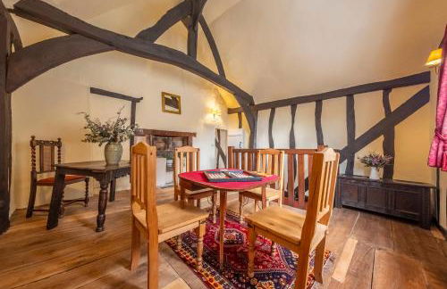 Medieval cottage in rural village - Duke's Lodge - Photo 3