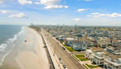 Spectacular 3 BR Condo One Block to the Beach - Foto 4