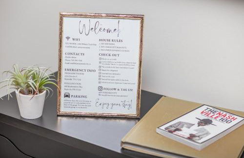 Jack Daniels House with Rooftop Golf, City views! 8min to Whiskey Row! Sleeps 10! - Foto 61