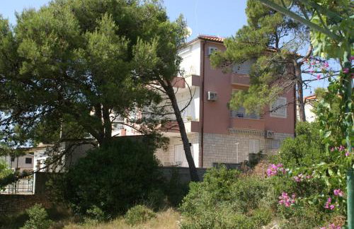 Apartments by the sea Bilo, Primosten - 3090 - Photo 2