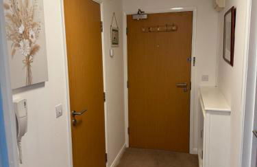 Modern, Sleeps 6, First floor, Parking, Beautiful rural market town, Llani - Foto 26