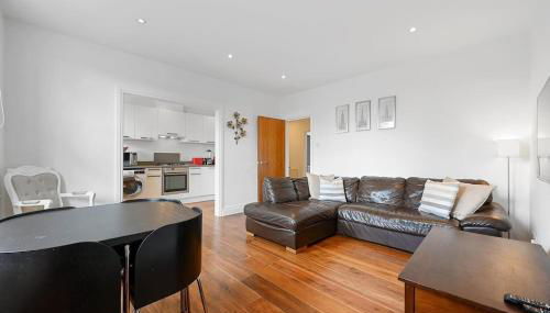 Ealing Broadway - Lovely 2-bedroom flat with offstreet parking - Foto 5