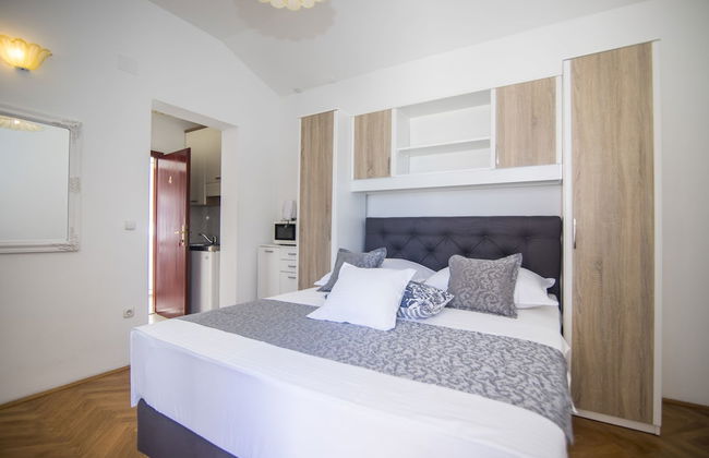 Apartments and Rooms Kapulica - Foto 11