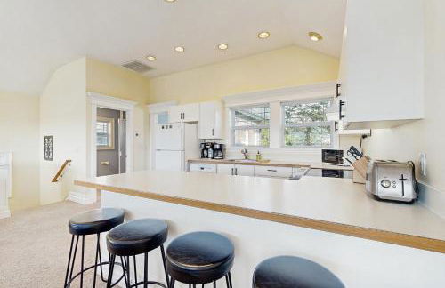 Bennington House - Photo 13