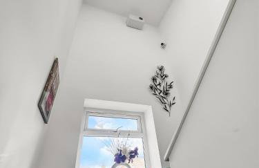 Flat 2 - Luxury Bolton City Centre Apartments - Photo 43