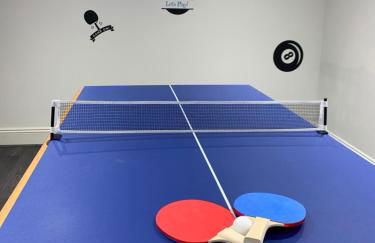 4 bedroom home with Garden, Game room, Parking- Esho Stays - Foto 50