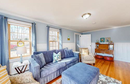 Sea Glass Cottage - Photo 2