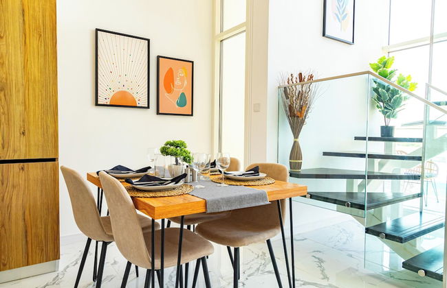 Bloomfields Spacious 2BR Duplex in Oasis - Photo 7