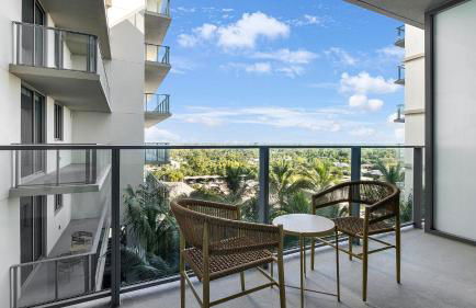 Landing Incredible 2BD Pool - Photo 71