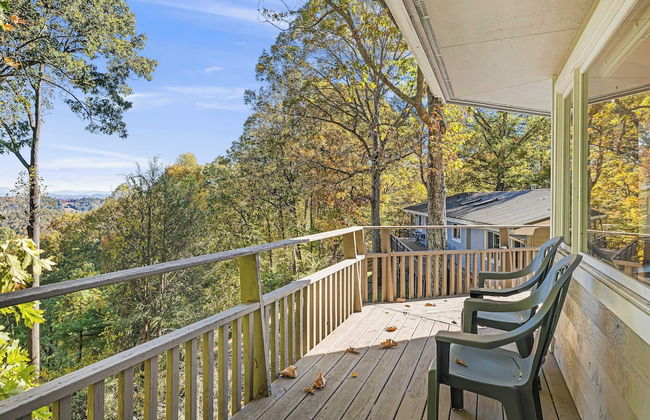 Cabin in the Sky by Avantstay Deck w/ Views - Foto 44