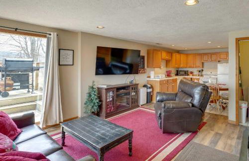 Snowed Inn Cozy Winterplace Ski-InandSki-Out Cabin - Foto 1