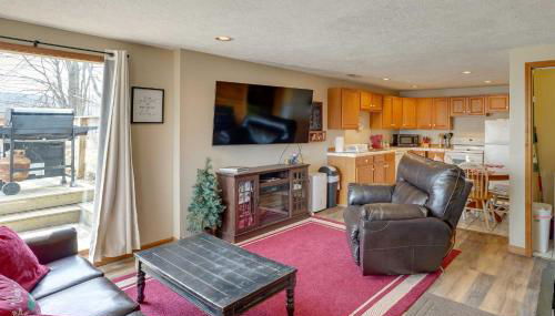 Snowed Inn Cozy Winterplace Ski-InandSki-Out Cabin - Foto 1