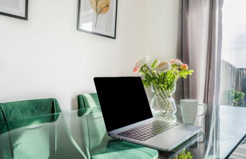 Wootton Perfect For Long Stays 3 Bedroom Parking - Foto 78