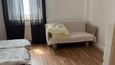 Beautiful, renovated, private apartment above bakery - Foto 5