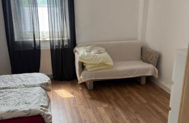 Beautiful, renovated, private apartment above bakery - Foto 5