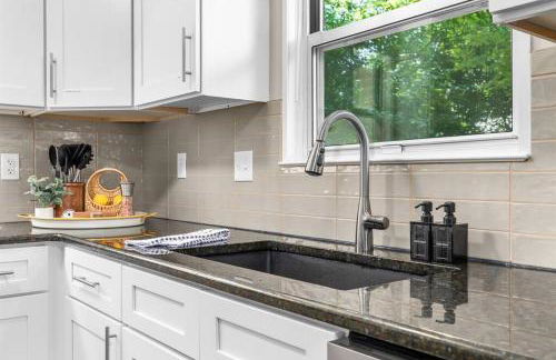 Modern 3BR 2BA Family Home in Commerce Township - Foto 34