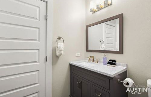 Gorgeous Home in Heart of Zilker with Full Kitchen - Foto 13