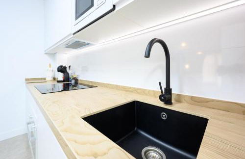 Nuevo! En el Centro con Azotea Solarium, Parking, Metro y AVE - Photo 11