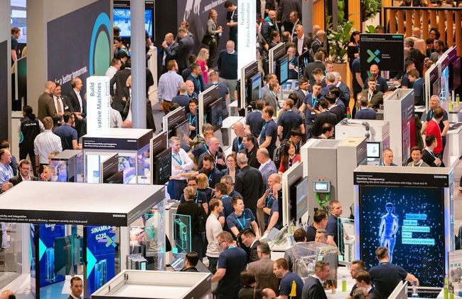 PHIL & MAX Hotel & Apartments Airport - Photo 37