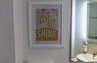 Town Street Apartment - Photo 36