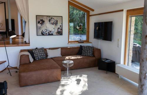 Ferienhaus hoch über dem Taubertal mit fantastischem Weitblick, Dachterrasse, 2000m2 großem Grundstück und Kamin - Foto 26