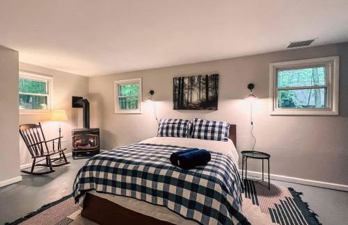 Gorgeous Chalet in the Poconos w/ Hot Tub! - Foto 27