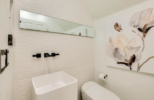 7 Mi to State Farm Stadium Family Home with Pool - Foto 13