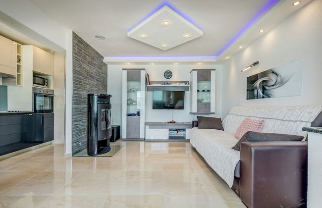 Apartment in Arbanija With Terrace - Foto 10