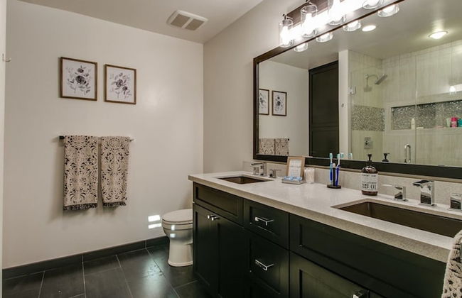 Relaxing 4 Bdrm Retreat in the Heart of Scottsdale - Foto 21