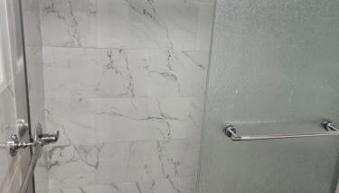 Log Comfort 3 - Foto 3, Shower