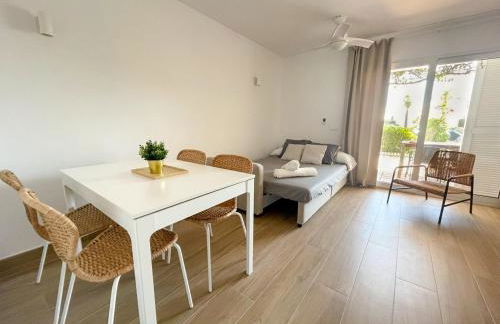 Apartamento Lia en Port Addaia, piscina y barbacoa, perfecto para vacaciones - Foto 13