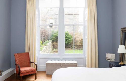 JOIVY Spacious 2-Bedroom Ground Floor Flat - Foto 44