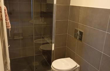 Trilocale in centro vicino al parco Monte Urpinu - Foto 9