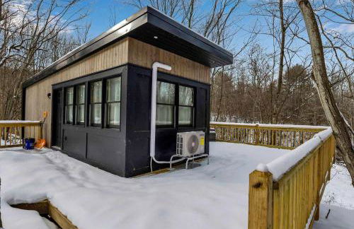 Modern Tiny Home Wraparound Deck - Foto 35