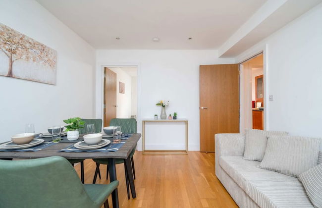 Stunning 3BD Flat, Parking, Sleeps Six, Near Park - Foto 16
