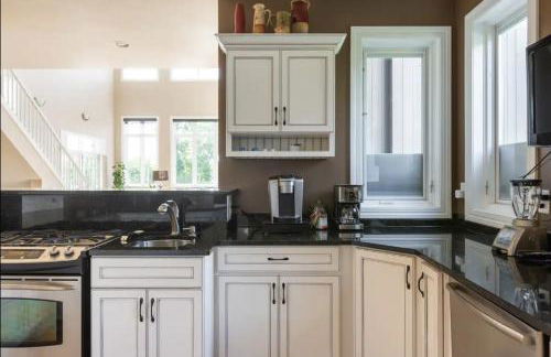 Cedar House Retreat - Photo 12