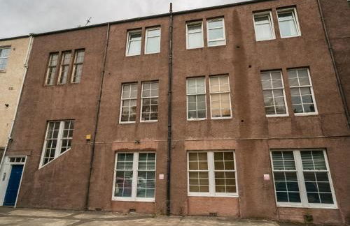 2BD Loft Style Apt - Edinburgh - Free Parking - Pass the Keys - Foto 64