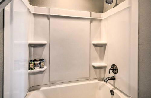 Modern Amarillo House with Fire Pit and Hot Tub! - Photo 21