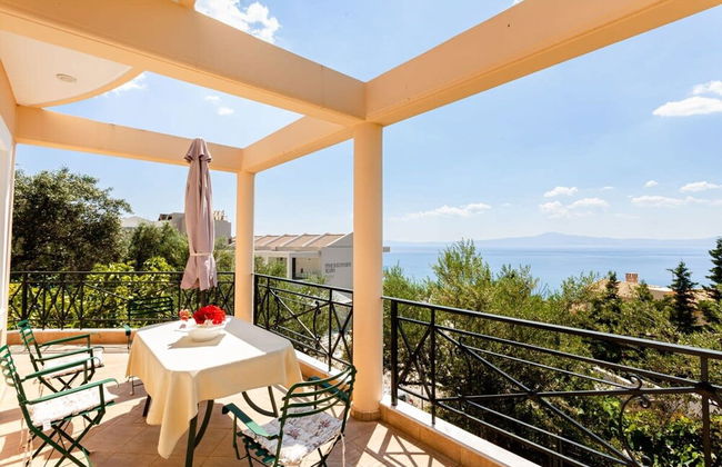 Verga Majestic Sunsets - Elegant Chic Retreat - Photo 19