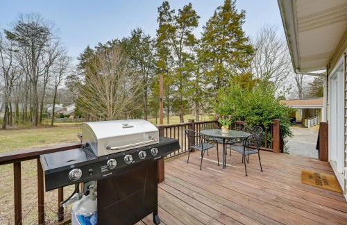 Spacious Salem-Winston Home with Deck! - Foto 26