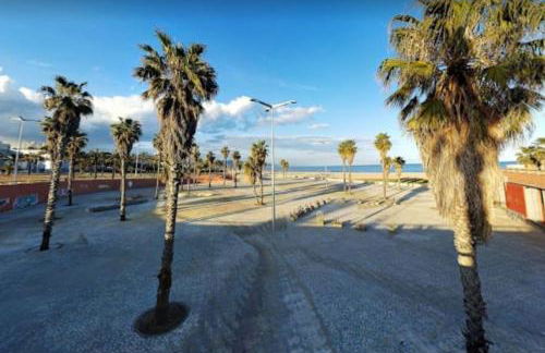 AMAZING FLAT IN CLASSIC SAILING BOAT in BARCELONA - Photo 34