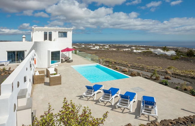 The View in T as With 4 Bedrooms and 4 Bathrooms - Foto 1