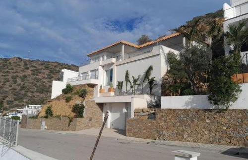 Sylvie conciergerie Exceptional house with sea view - Foto 47