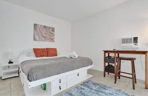 Central Stunning Villa with Heated Pool Cabana - Foto 22