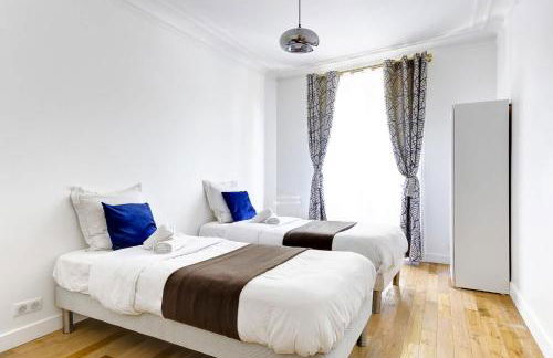 Champs-Élysées & La Défense - 3BR - Paris Vacation Rentals - Foto 27