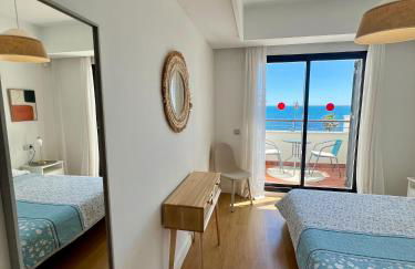 BEACHFRONT Penthouse Luxury - Photo 27