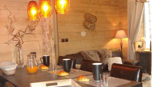 GITE COSY "LE CLAIRBIER" AVEC CHEMINEE ET JACUZZI à St Laurent en Grandvaux - Foto 4