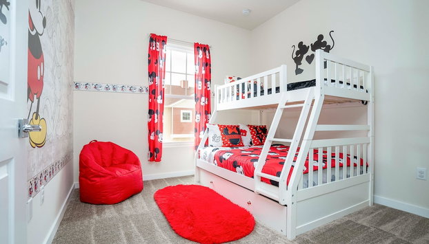 New Vacay Home 5BD 5BA - 5 miles to Disney - Foto 2, Habitación