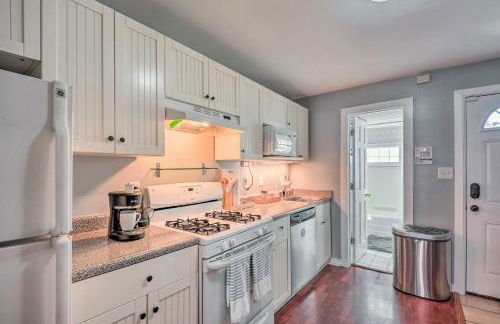 Modern Urban Escape in the Heart of Baltimore! - Photo 1